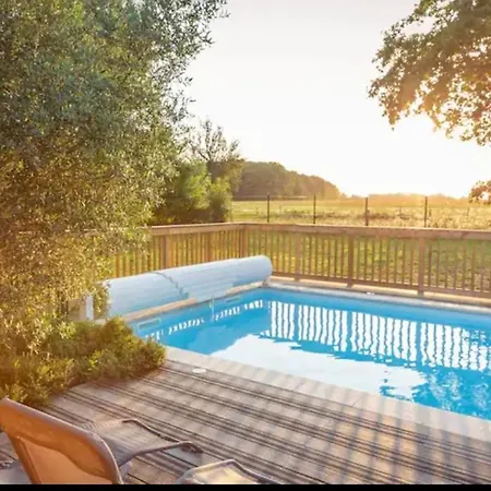 Vakantiehuis Maison De Campagne Piscine Chauffee - 10 Pers *