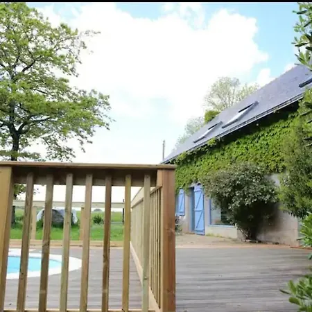 Dom wakacyjny Maison De Campagne Piscine Chauffee - 10 Pers